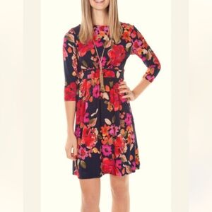 SASSY TIFFANY BEAN FLORAL PINKS & ORANGE/NAVY BACKGROUND 3/4 SLEEVE RUCHING SZ M